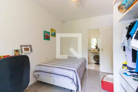 Casa de condomínio à venda com 550m², 4 quartos e 2 vagasQuarto 4