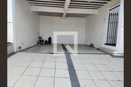 Casa de condomínio à venda com 550m², 4 quartos e 2 vagasFachada
