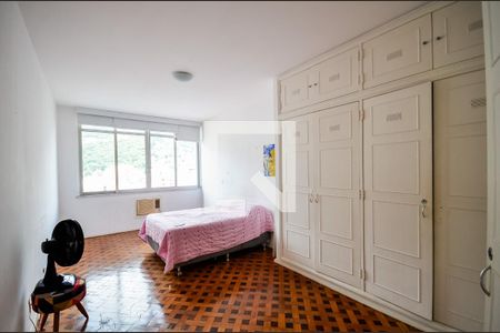 Quarto 1 de apartamento à venda com 3 quartos, 190m² em Tijuca, Rio de Janeiro