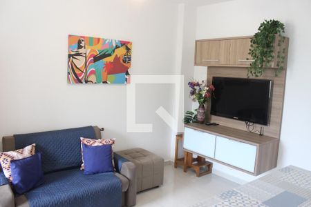 Sala de apartamento para alugar com 1 quarto, 43m² em Itararé, São Vicente