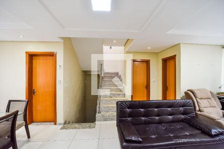 Sala de casa de condomínio à venda com 4 quartos, 158m² em Vila Ipiranga, Porto Alegre