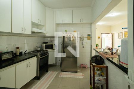 Casa à venda com 212m², 3 quartos e 4 vagas Casa à venda com 212m², 3 quartos e 4 vagasCozinha