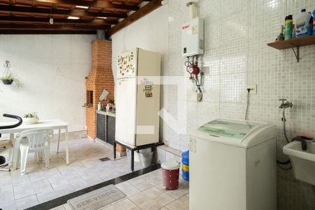 Casa à venda com 212m², 3 quartos e 4 vagas Casa à venda com 212m², 3 quartos e 4 vagasÁrea de Serviço