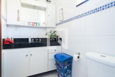 Casa à venda com 212m², 3 quartos e 4 vagas Casa à venda com 212m², 3 quartos e 4 vagasBanheiro - Suíte 3