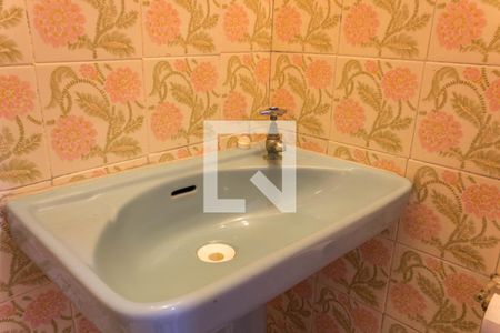 Casa à venda com 151m², 4 quartos e 2 vagasBanheiro do Quarto de Serviço