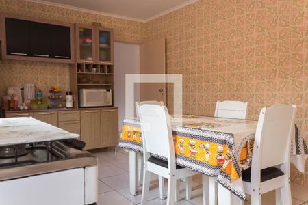 Casa à venda com 151m², 4 quartos e 2 vagasCozinha