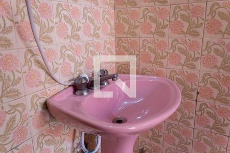 Casa à venda com 151m², 4 quartos e 2 vagasBanheiro de Serviço