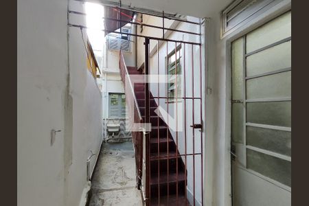 Casa à venda com 176m², 5 quartos e sem vaga Casa à venda com 176m², 5 quartos e sem vagaQuintal
