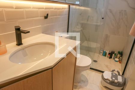 Apartamento à venda com 83m², 3 quartos e 2 vagasBanheiro da Suíte