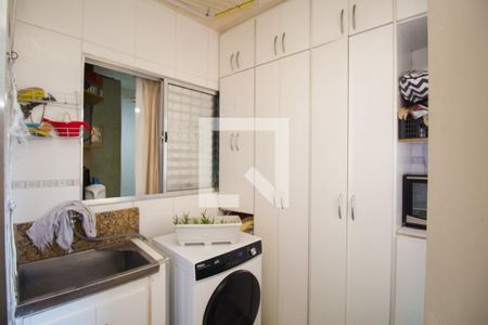 Apartamento à venda com 90m², 3 quartos e 2 vagas Apartamento à venda com 90m², 3 quartos e 2 vagasÁrea de Serviço