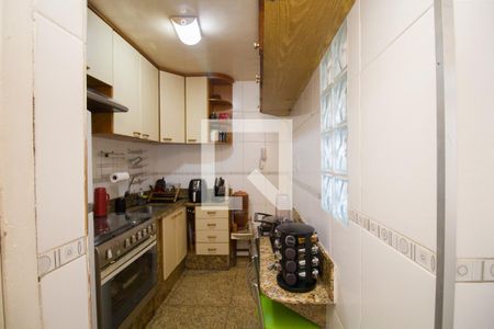 Apartamento à venda com 90m², 3 quartos e 2 vagas Apartamento à venda com 90m², 3 quartos e 2 vagasCozinha