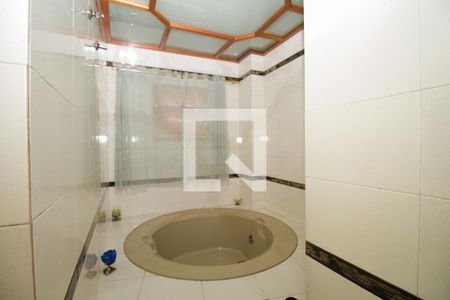 Apartamento à venda com 90m², 3 quartos e 2 vagas Apartamento à venda com 90m², 3 quartos e 2 vagasBanheira
