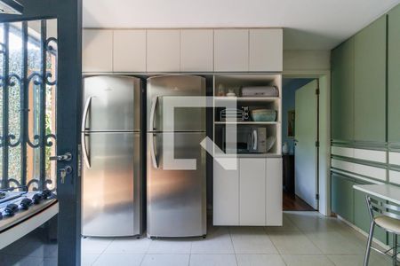 Casa à venda com 499m², 3 quartos e 5 vagas Casa à venda com 499m², 3 quartos e 5 vagasCozinha