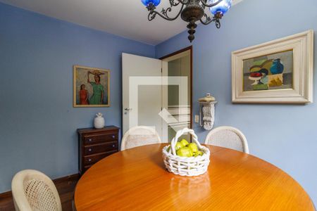 Casa à venda com 499m², 3 quartos e 5 vagas Casa à venda com 499m², 3 quartos e 5 vagasCopa