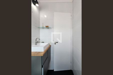 Apartamento para alugar com 49m², 2 quartos e 1 vaga Apartamento para alugar com 49m², 2 quartos e 1 vagaBanheiro