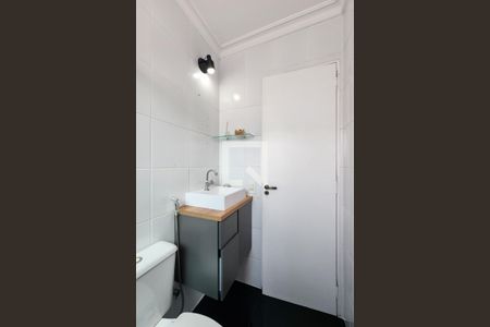 Apartamento para alugar com 49m², 2 quartos e 1 vaga Apartamento para alugar com 49m², 2 quartos e 1 vagaBanheiro