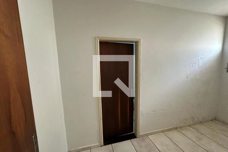 Dormitório de kitnet/studio para alugar com 1 quarto, 29m² em Jardim Sumare, Ribeirão Preto