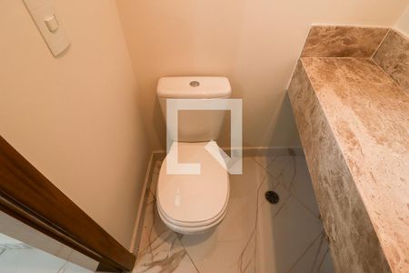 Casa à venda com 200m², 3 quartos e 3 vagasLavabo