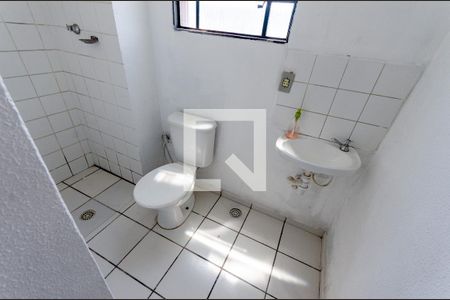 Apartamento para alugar com 51m², 2 quartos e sem vagaBanheiro