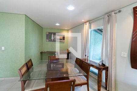 Sala  de casa à venda com 3 quartos, 400m² em Piratininga, Belo Horizonte