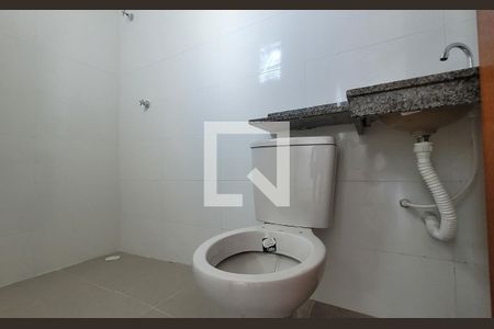 Banheiro da suíte de apartamento à venda com 2 quartos, 100m² em Utinga, Santo André