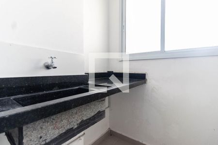 Apartamento para alugar com 38m², 2 quartos e sem vagaÁrea de Serviço