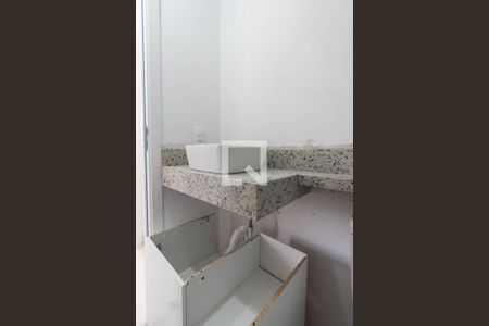 Apartamento para alugar com 38m², 2 quartos e sem vagaBanheiro