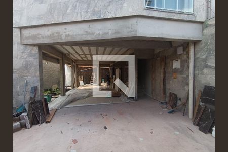 Casa à venda com 3 quartos, 244m² em Jardim Las Vegas, Santo André