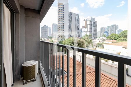 Varanda de kitnet/studio para alugar com 1 quarto, 24m² em Brooklin, São Paulo