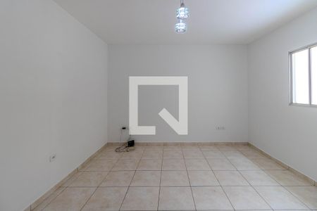 Sala de casa para alugar com 2 quartos, 69m² em Parque Regina, São Paulo