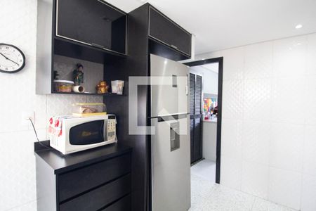 Cozinha de apartamento para alugar com 2 quartos, 56m² em Itaquera, São Paulo