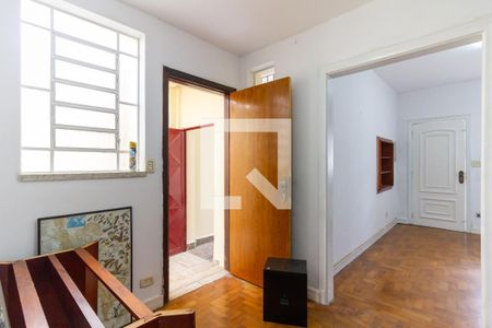 Hall de entrada de casa para alugar com 2 quartos, 147m² em Lapa, São Paulo