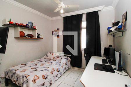 Apartamento à venda com 320m², 4 quartos e 3 vagasQuarto 2