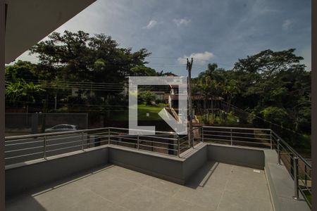 Casa à venda com 212m², 3 quartos e 2 vagasVaranda