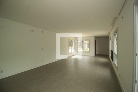 Sala de casa à venda com 3 quartos, 212m² em Jardim Isabel, Porto Alegre