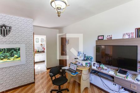 Sala de apartamento à venda com 3 quartos, 70m² em Guarani, Belo Horizonte