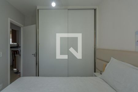 Quarto 1 de apartamento para alugar com 2 quartos, 48m² em São João Batista, Belo Horizonte