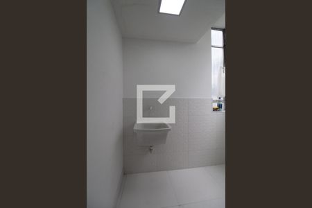 Apartamento à venda com 68m², 2 quartos e sem vaga Apartamento à venda com 68m², 2 quartos e sem vagaCozinha e Área de Serviço