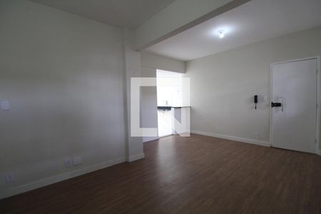 Apartamento à venda com 68m², 2 quartos e sem vaga Apartamento à venda com 68m², 2 quartos e sem vagaSala