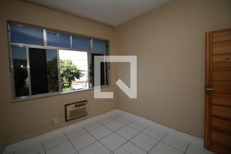 Quarto 1 de apartamento para alugar com 2 quartos, 84m² em Ramos, Rio de Janeiro