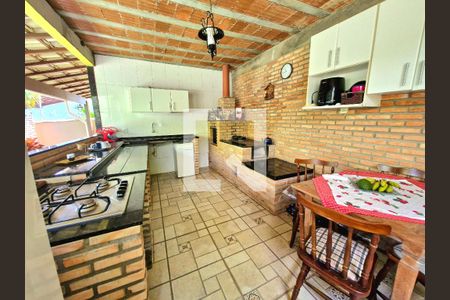 Casa à venda com 270m², 7 quartos e 4 vagas Casa à venda com 270m², 7 quartos e 4 vagasÁrea comum