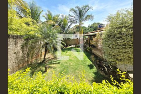 Casa à venda com 270m², 7 quartos e 4 vagas Casa à venda com 270m², 7 quartos e 4 vagasÁrea comum