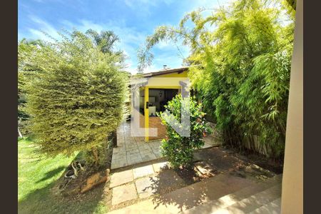 Casa à venda com 270m², 7 quartos e 4 vagas Casa à venda com 270m², 7 quartos e 4 vagasÁrea comum