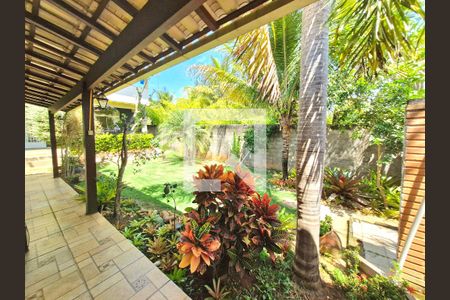 Casa à venda com 270m², 7 quartos e 4 vagas Casa à venda com 270m², 7 quartos e 4 vagasÁrea comum