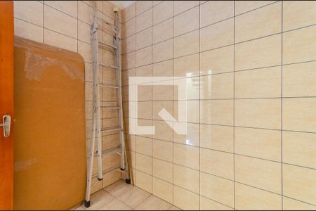 Casa à venda com 223m², 4 quartos e 3 vagas Casa à venda com 223m², 4 quartos e 3 vagasQuarto de Serviço