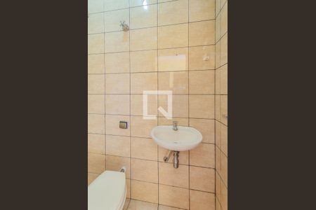 Casa à venda com 223m², 4 quartos e 3 vagas Casa à venda com 223m², 4 quartos e 3 vagasBanheiro de serviço