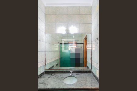 Casa à venda com 223m², 4 quartos e 3 vagas Casa à venda com 223m², 4 quartos e 3 vagasBanheiro da Suíte 2