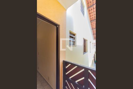 Casa à venda com 223m², 4 quartos e 3 vagas Casa à venda com 223m², 4 quartos e 3 vagasVaranda da Suíte 2