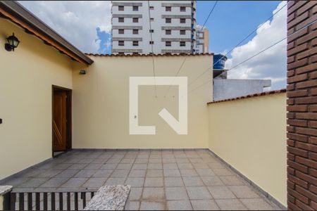 Casa à venda com 223m², 4 quartos e 3 vagas Casa à venda com 223m², 4 quartos e 3 vagasTerraço