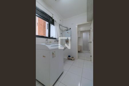 Apartamento para alugar com 200m², 4 quartos e 3 vagas Apartamento para alugar com 200m², 4 quartos e 3 vagasDetalhe da área de serviço